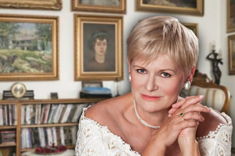 Cum arată casa impresionantă a Monicăi Tatoiu. Are 9 dormitoare și dispune de un sistem de pază inedit: “Nimeni nu poate intra fără ca eu să știu”