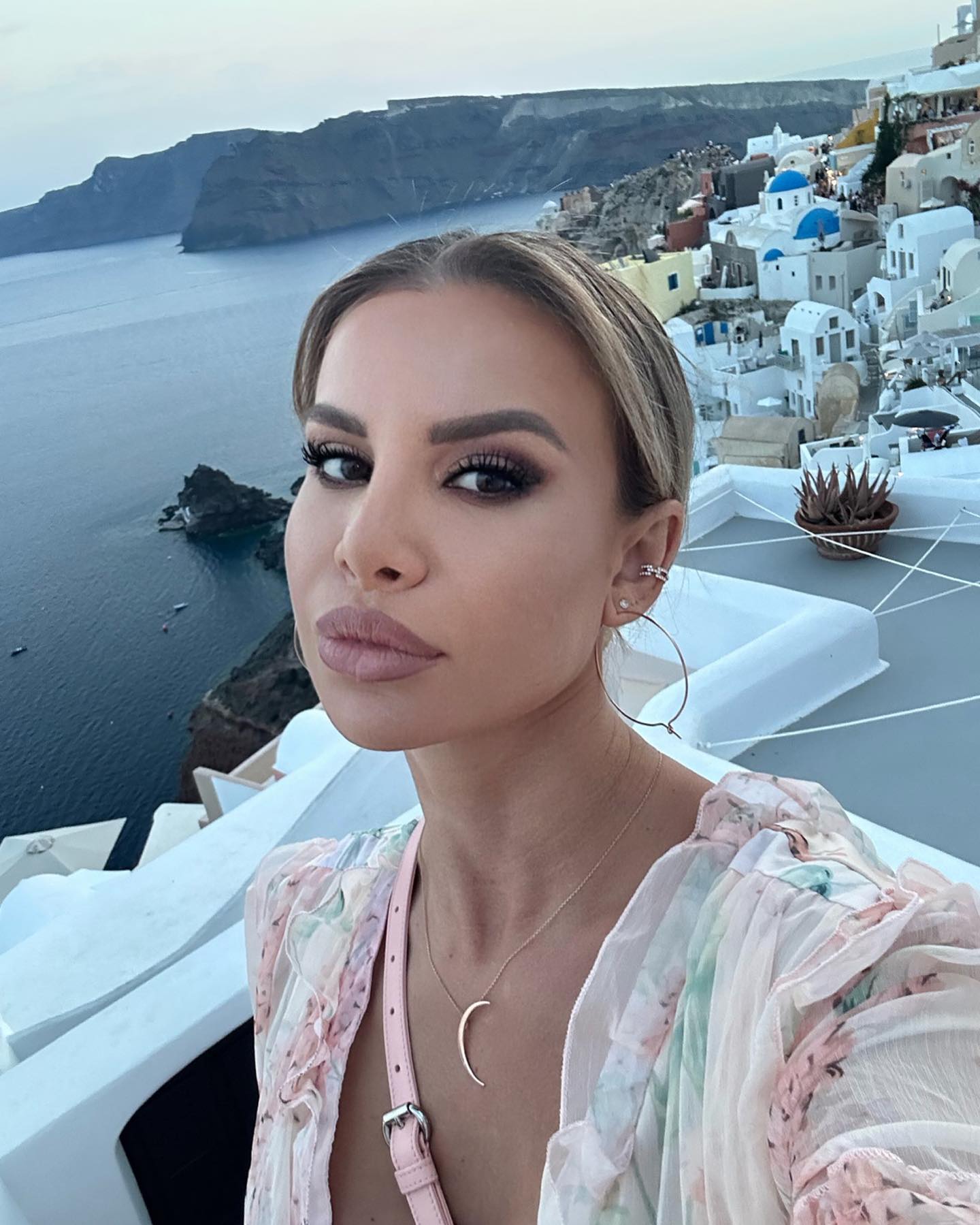 Cum arata si cu ce se ocupa acum Marina Dina, fosta asistenta a lui Mihai Morar 8