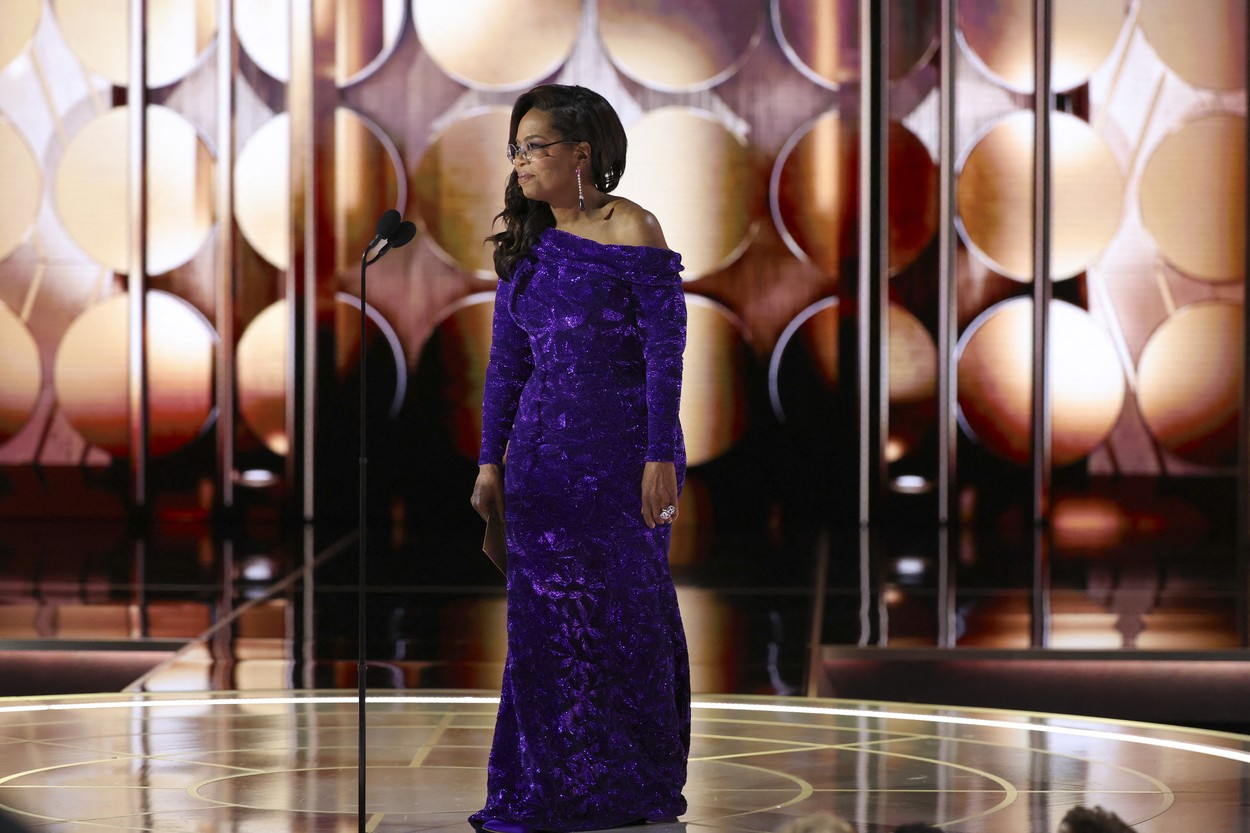 Cum si-a facut aparitia Oprah Winfrey la Globurile de Aur 2024 2