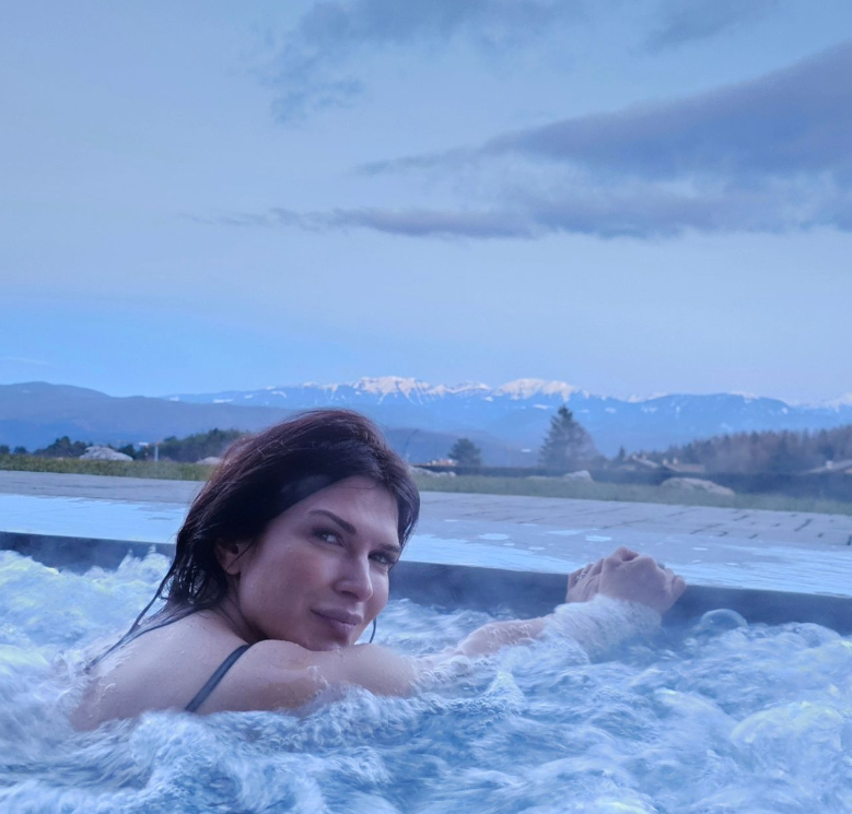 Dana Budeanu a înnebunit când a văzut pozele cu Valeriu Gheorghiță și Monica Bîrlădeanu. Ce i-a transmis medicului