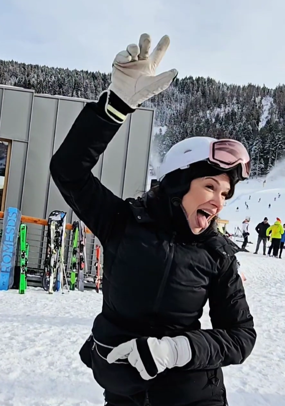 Dana Budeanu a înnebunit când a văzut pozele cu Valeriu Gheorghiță și Monica Bîrlădeanu. Ce i-a transmis medicului