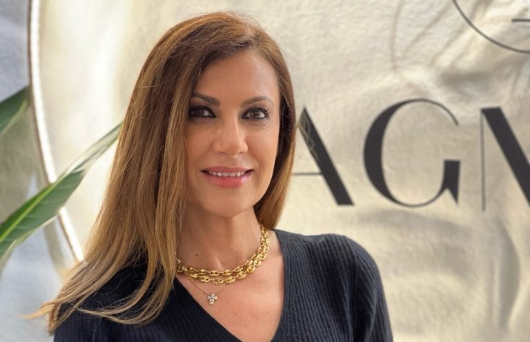 Dana Sota, apariție incendiară la aproape 61 de ani. A renunțat complet la haine. Imaginile au scăpat pe internet