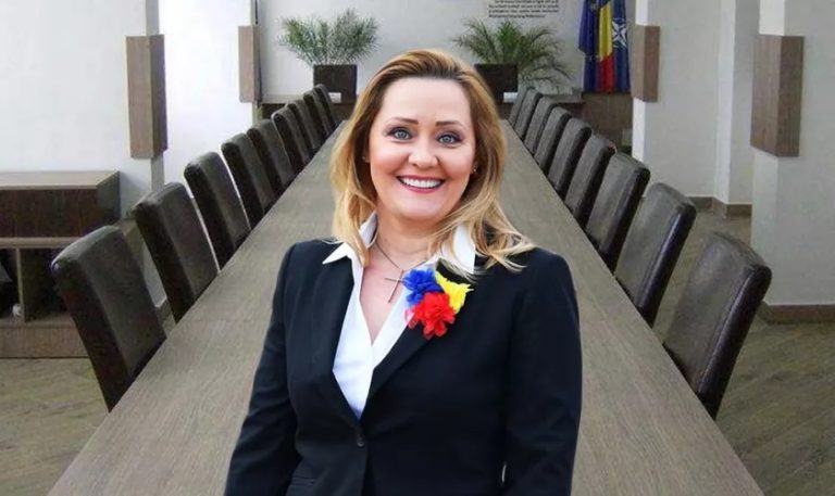 Elena Lasconi și-a dat demisia de la șefia USR. Care e motivul: “Îmi e scârbă!”