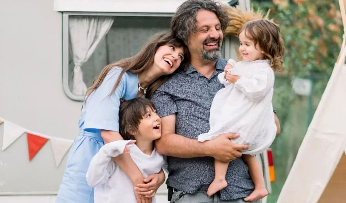 Fiul vitreg al Danei Rogoz s-a intors de la studii din Canada 3