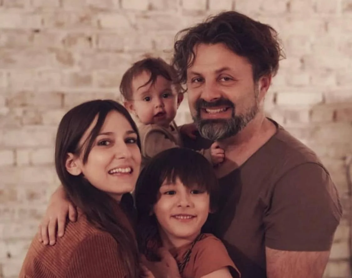 Fiul vitreg al Danei Rogoz s-a intors de la studii din Canada 4