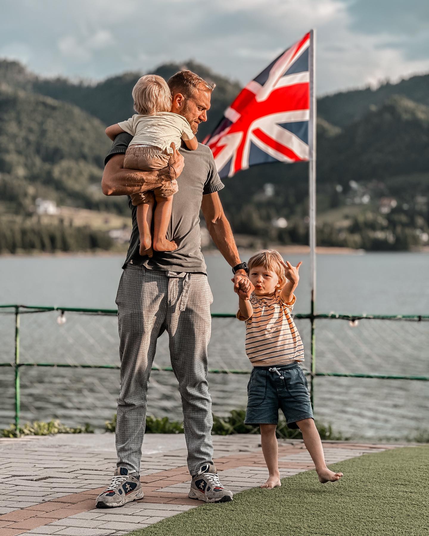 Flavia Mihasan si iubitul ei s-au despartit, dupa o relatie de 5 ani 4