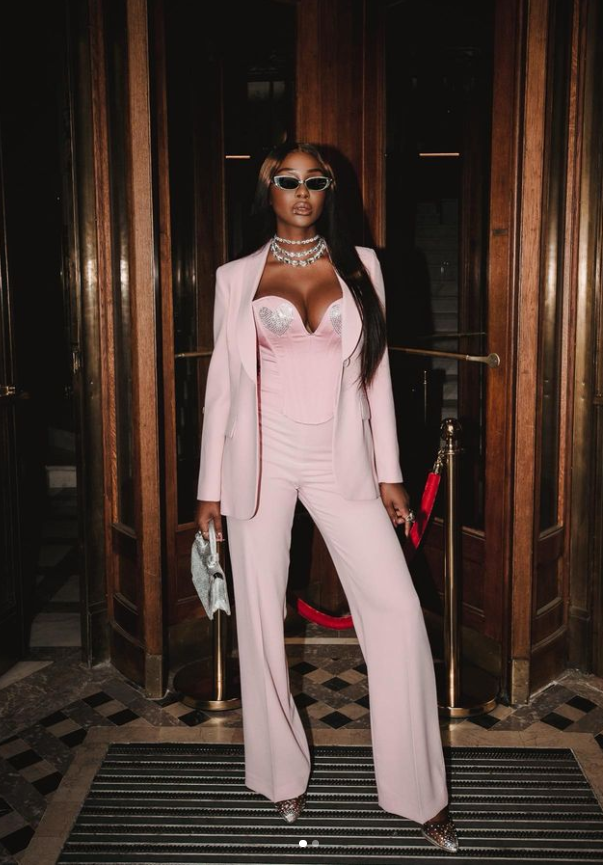 Florin Ristei, înșelat de Naomi Hedman Bărbatul misterios cu care s-a afișat iubita artistului pe internet