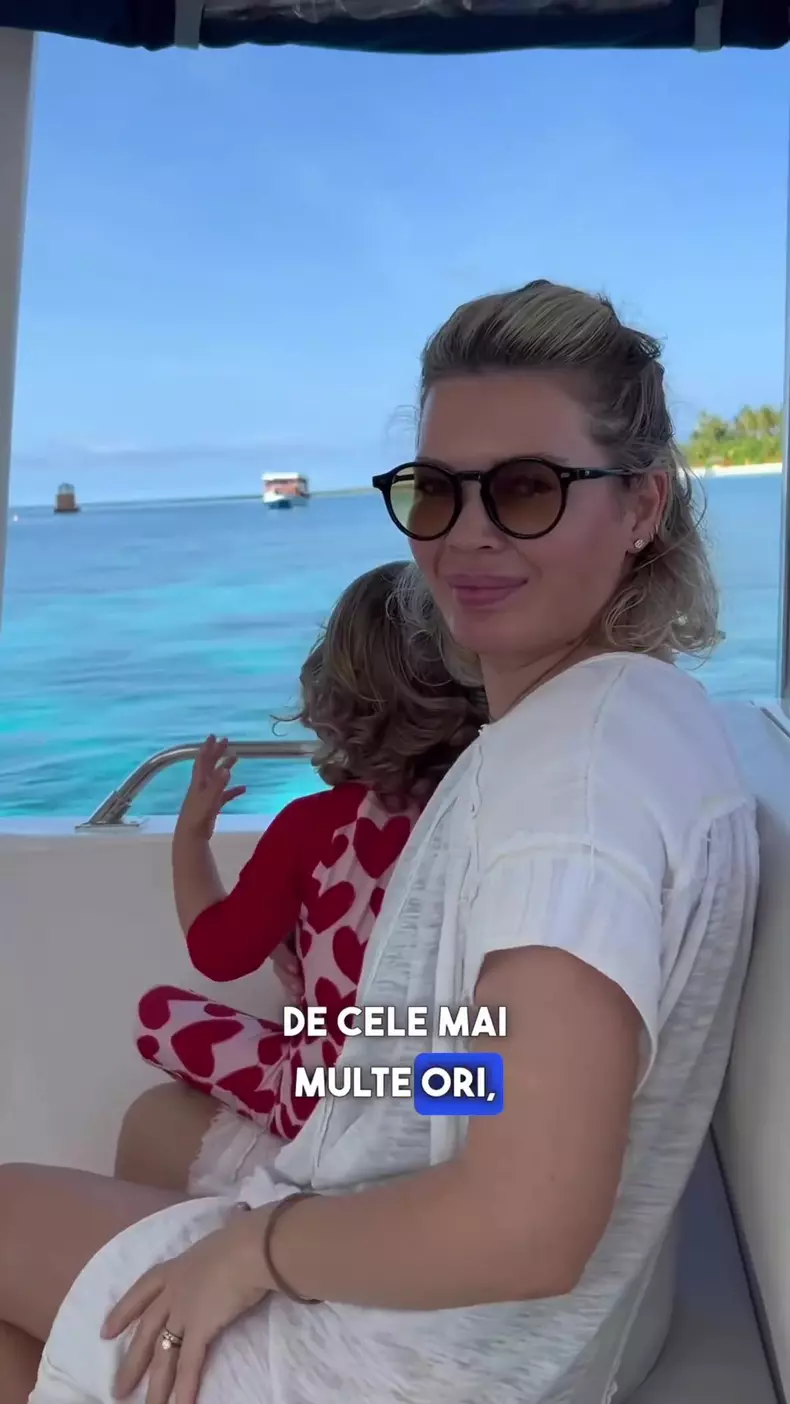 Gina Pistol si-a etalat noua silueta in costum de baie 2