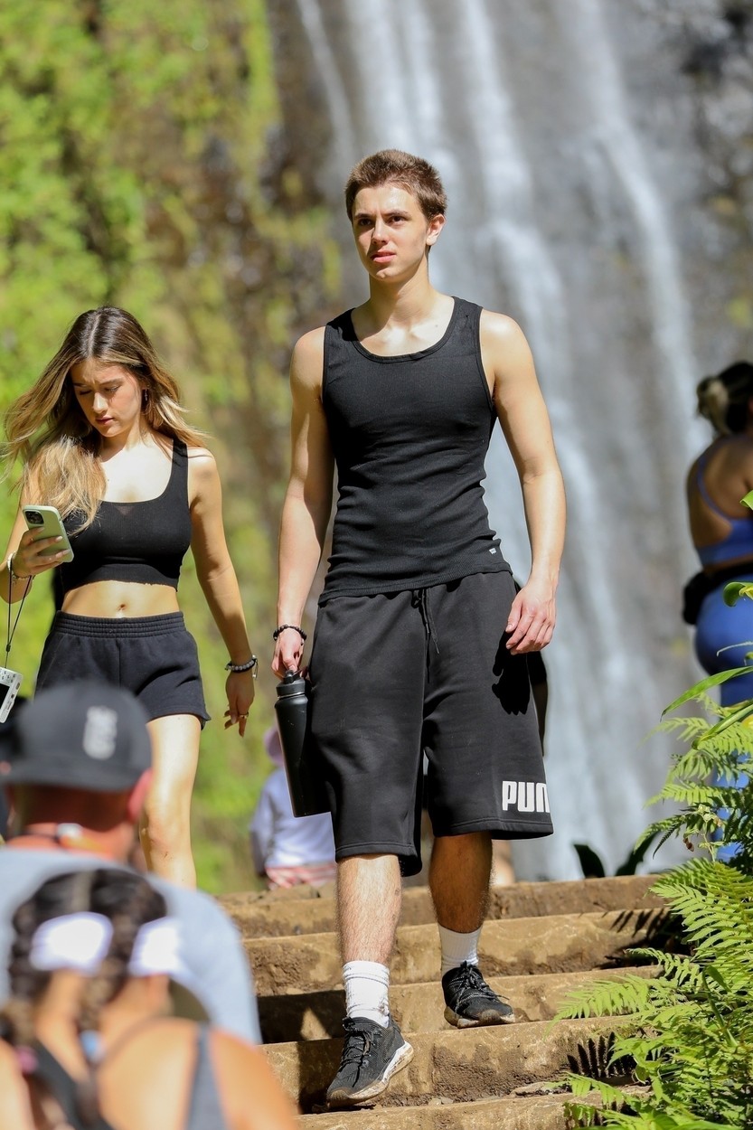 Imagine rară cu fiul lui Britney Spears. Jayden s-a transformat într-un tânăr superb, face deja furori printre fete