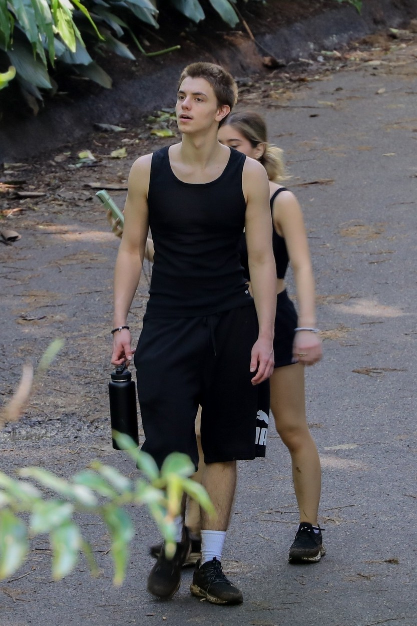 Imagine rară cu fiul lui Britney Spears. Jayden s-a transformat într-un tânăr superb, face deja furori printre fete