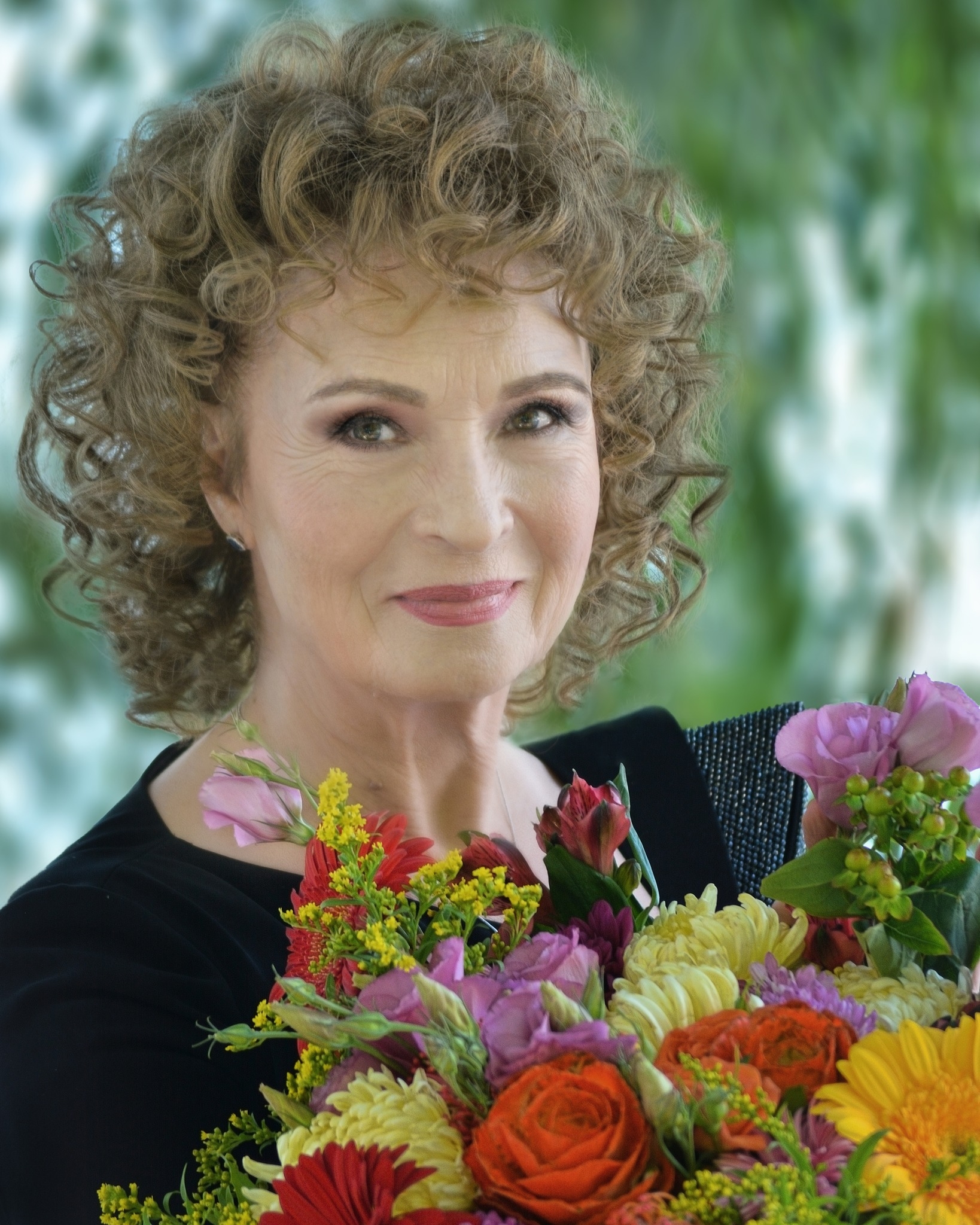 Imagini nemaivazute cu Angela Similea din tinerete 14