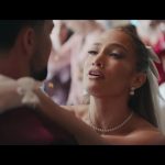 Jennifer Lopez a lansat un videoclip controversat 3