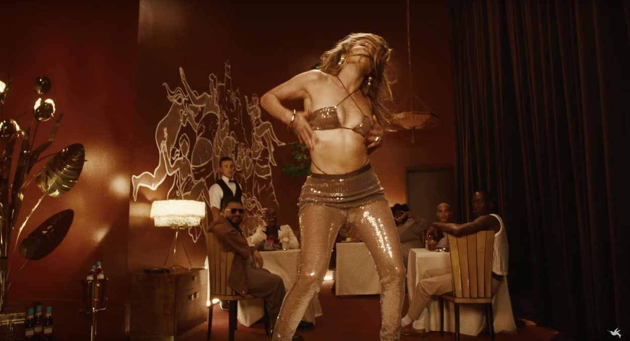 Jennifer Lopez, mai provocatoare ca niciodata 7