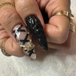 Modele de unghii la modă în 2024
