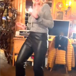 Nadia Comăneci, așa cum rar ai ocazia să o vezi. Și-a pus tocuri și a început să danseze senzual, imagini virale
