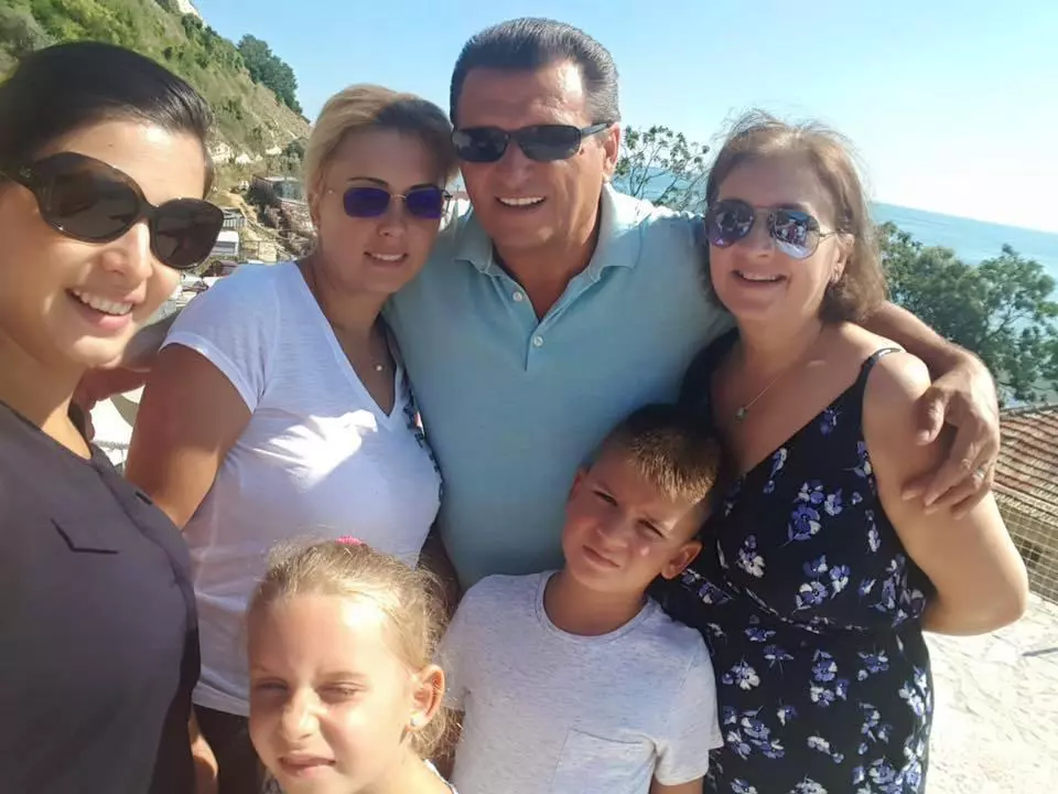 Nea Marin si sotia lui, imagini de colectie 4