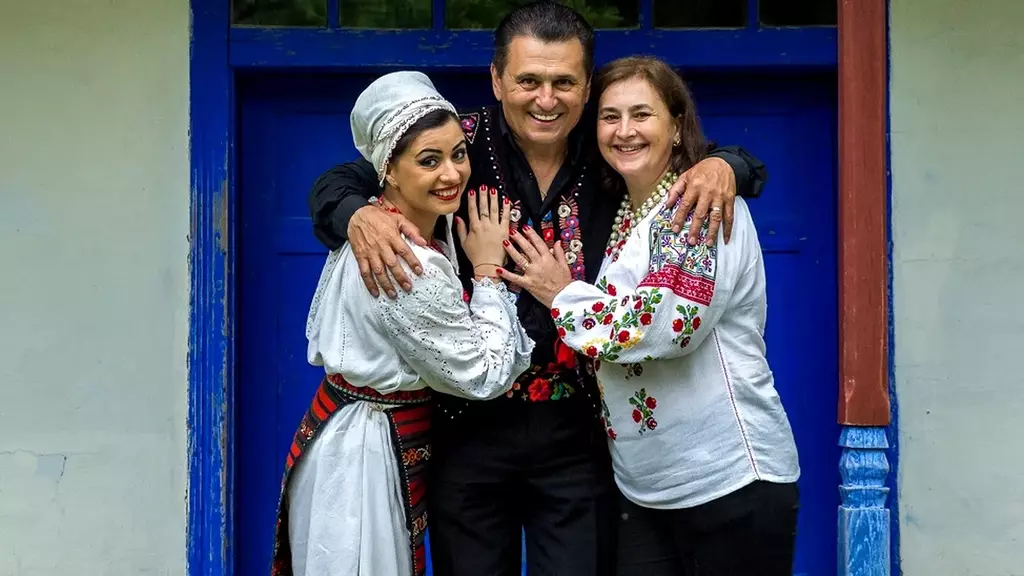 Nea Marin si sotia lui, imagini de colectie 7