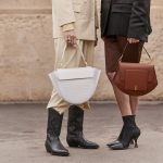 Top 5 accesorii pe care toate femeie trebuie să le aibă în garderobă. Transformă orice ținută într-o clipă