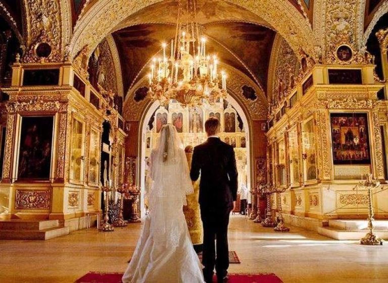 Când nu se fac nunți în 2024. De ce sunt interzise cununiile în post. Zilele din an în care îți poți stabili marele eveniment