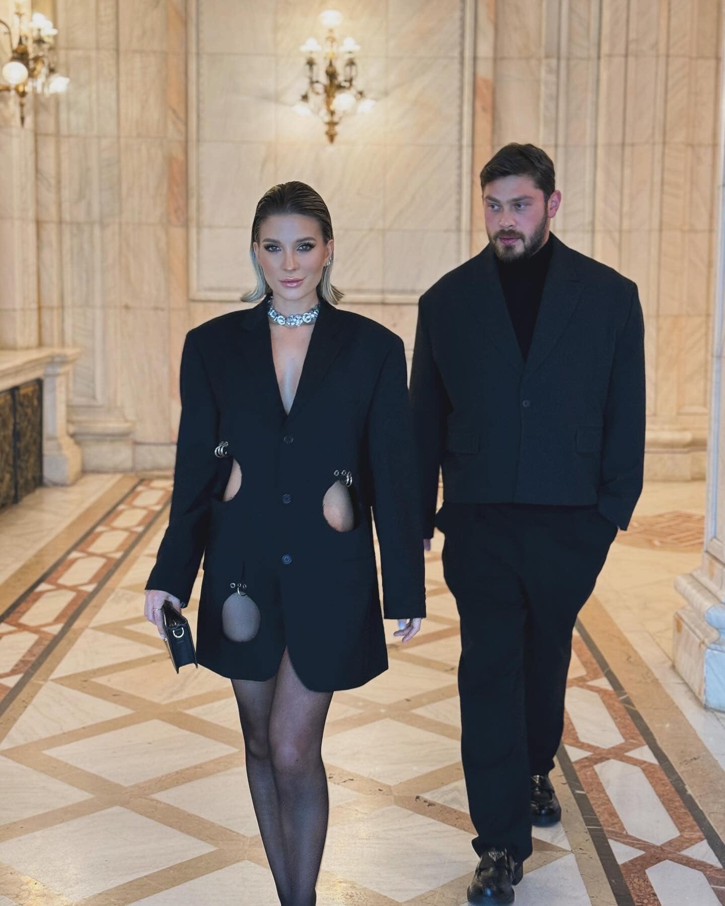 Ana Baniciu si-a afisat burtica de gravida 2