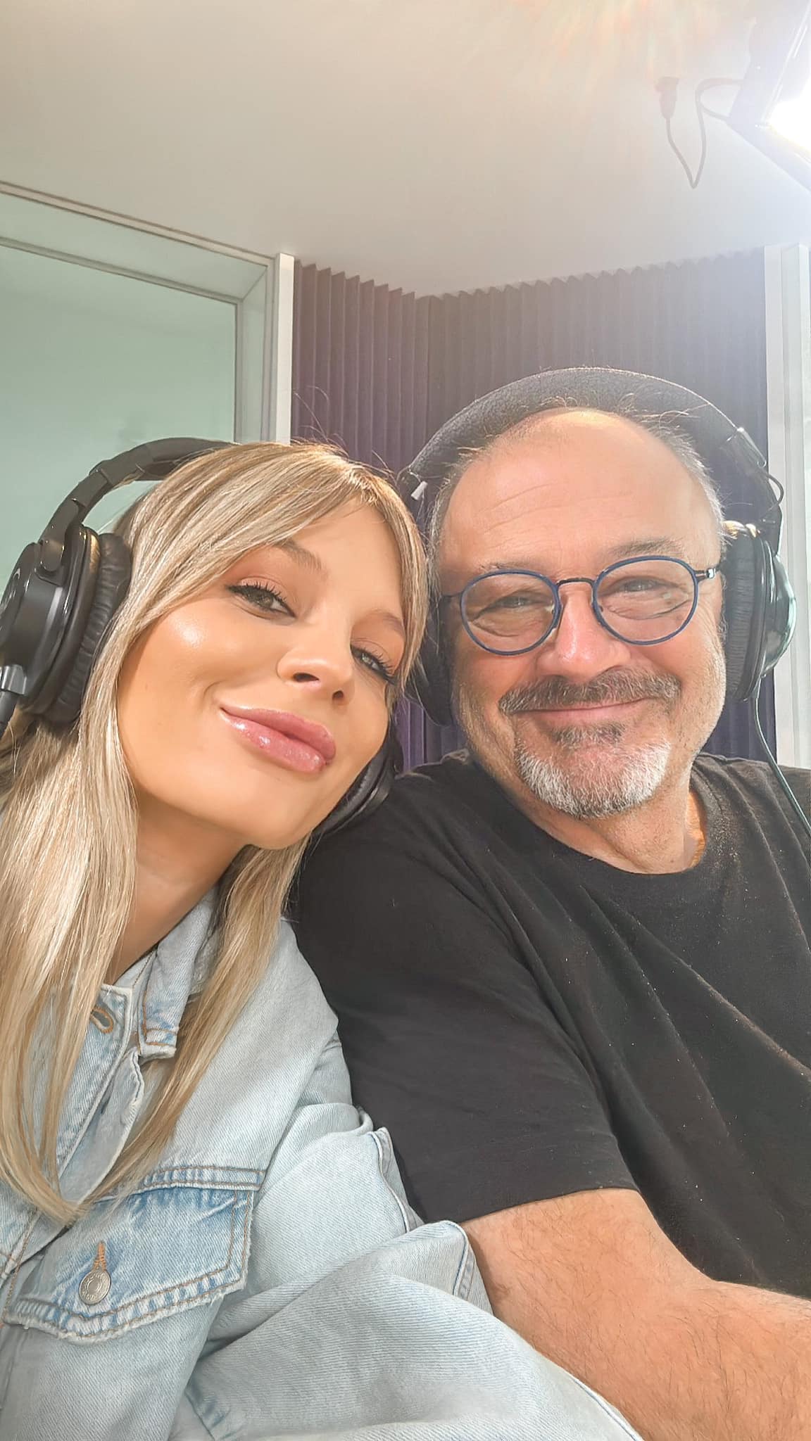 Ana Baniciu si-a afisat burtica de gravida 9