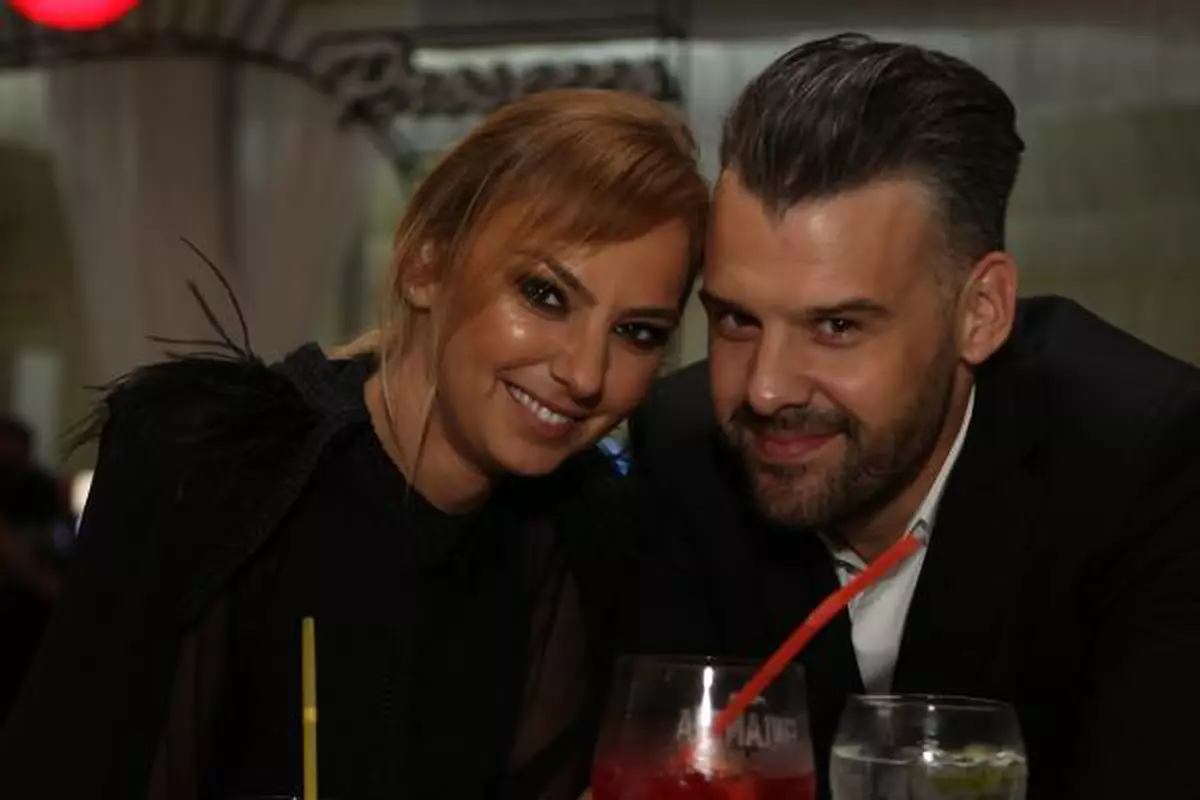 Anuntul facut de Tinu Vidaicu dupa 4 ani de casnicie cu Roxana Ionescu 6