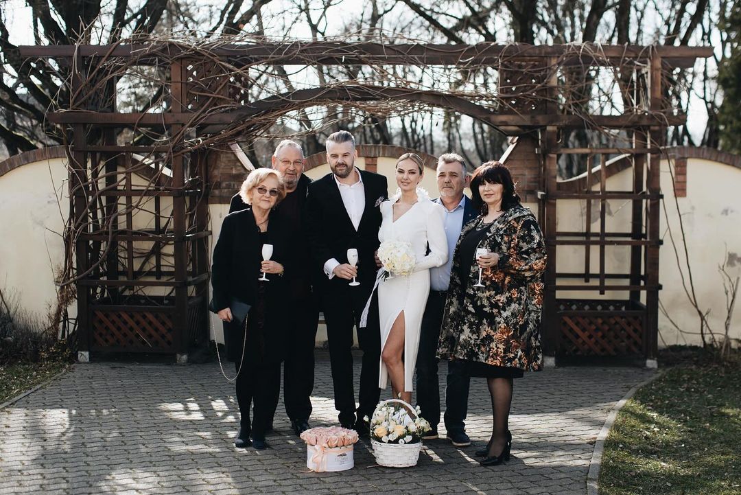 Anuntul facut de Tinu Vidaicu dupa 4 ani de casnicie cu Roxana Ionescu 8