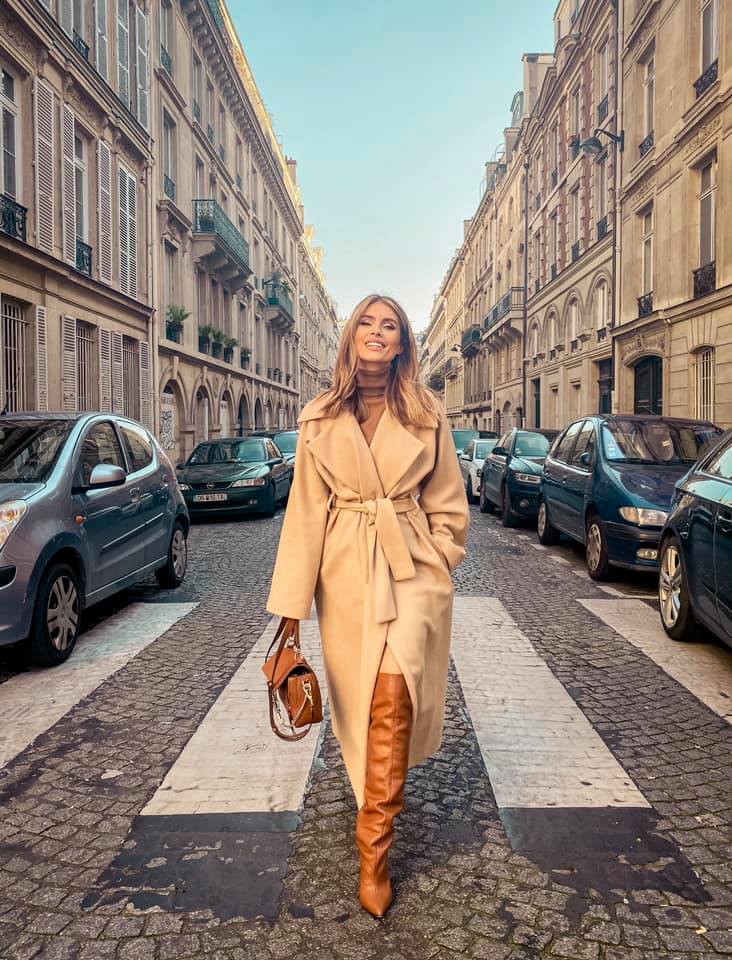 Apare la TV cu zambetul pe buze, insa putini stiu drama Sanzianei Negru 4