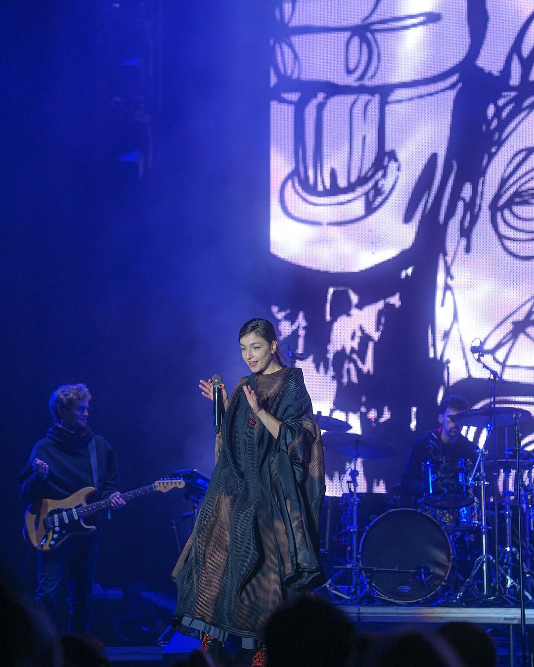 Artista din Romania este gravida in 3 luni 6