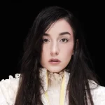 Artista din Romania este gravida in 3 luni 8