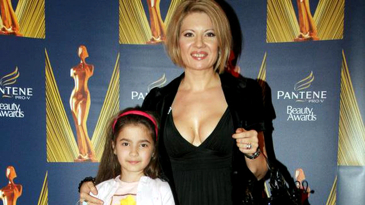 Catinca Roman, total schimbata in tinerete 1