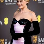 Cele mai spectaculoase rochii de la BAFTA 2024 16