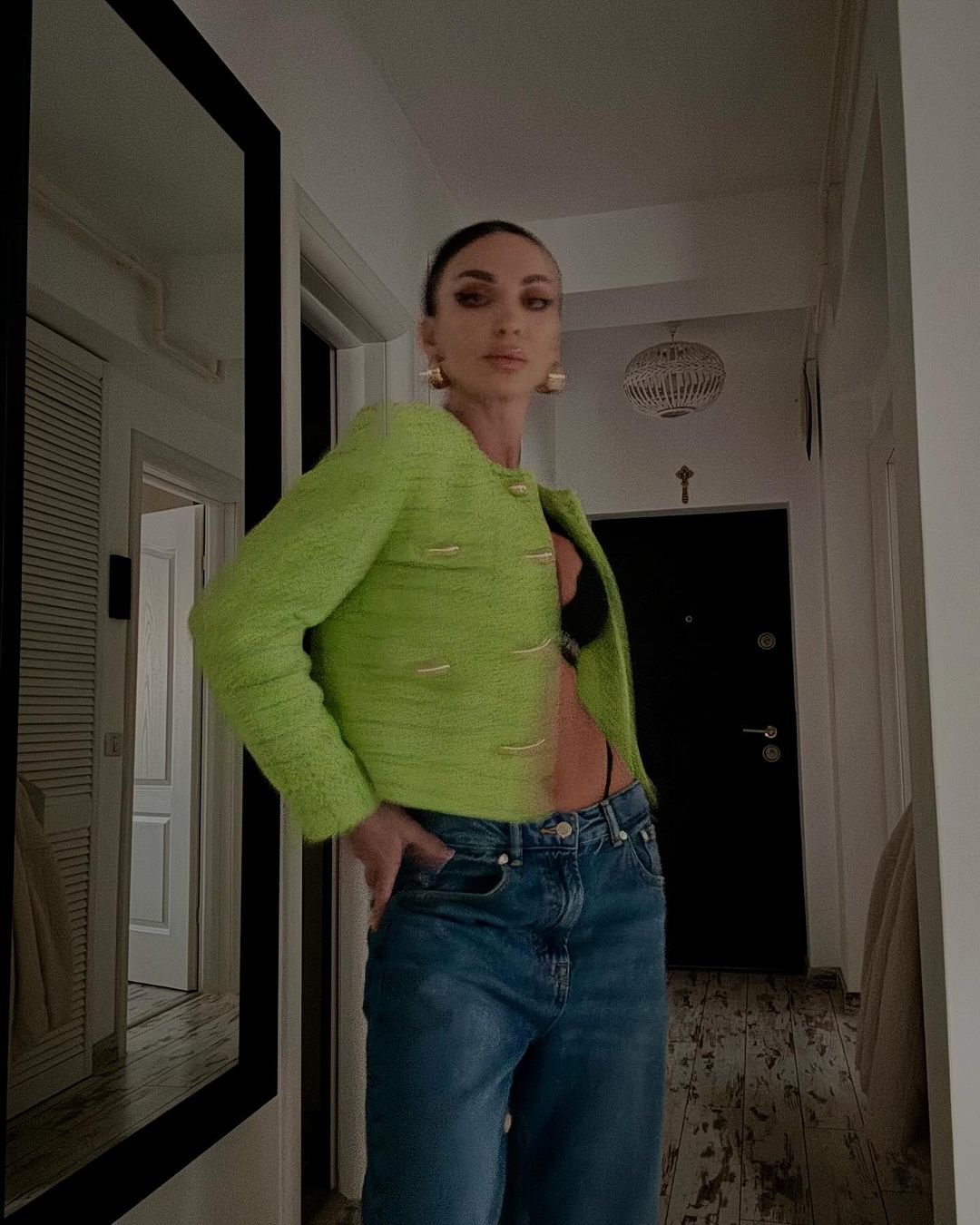 Cine este si cu ce se ocupa Selina, iubita lui Victor Slav 7