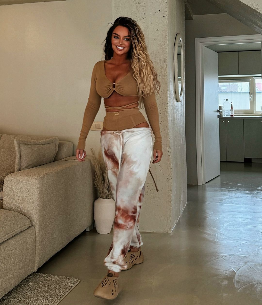 Claudia Iosif, fosta iubita a lui Dorian Popa, s-a reinventat după despartirea de artist