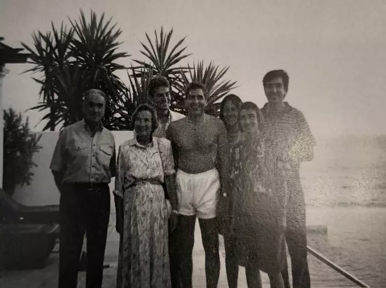 Cu ce s-a ocupat in tinerete Mioara Roman 6