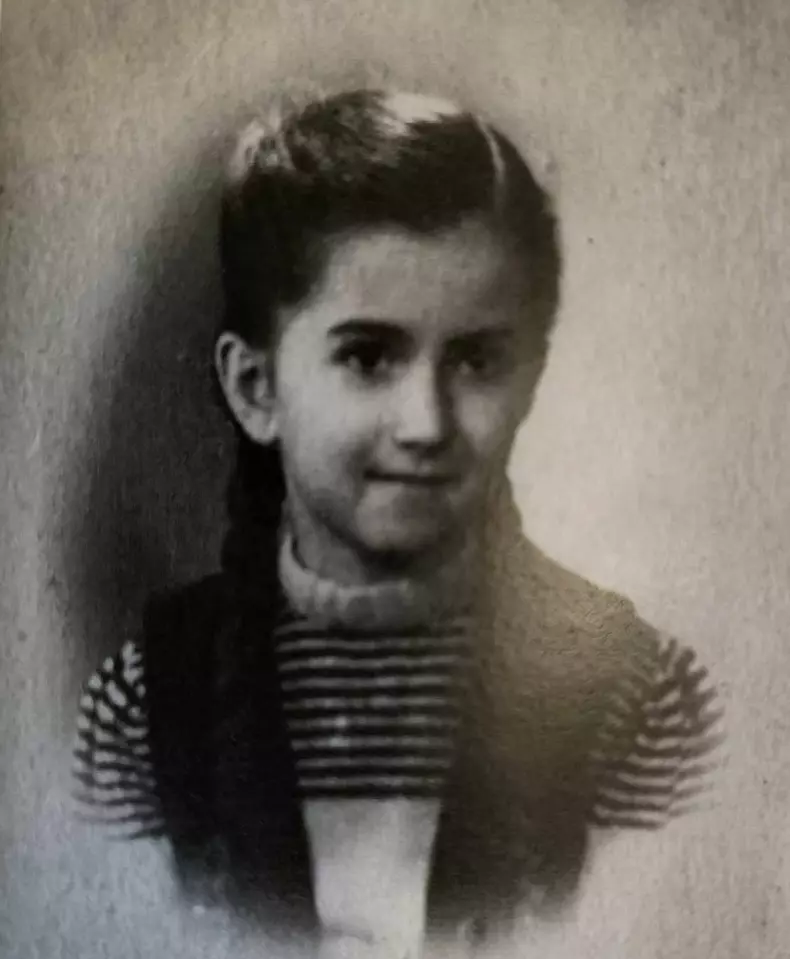 Cu ce s-a ocupat in tinerete Mioara Roman