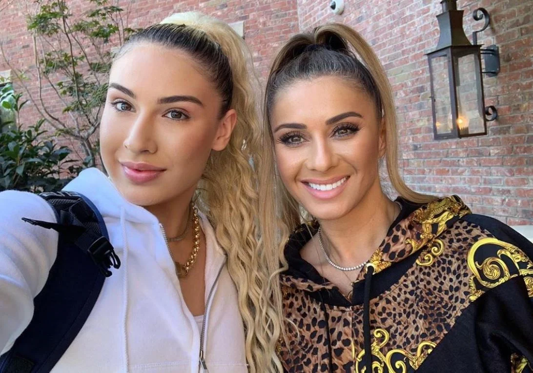 Cu ce se ocupa de fapt fetele Anamariei Prodan 2