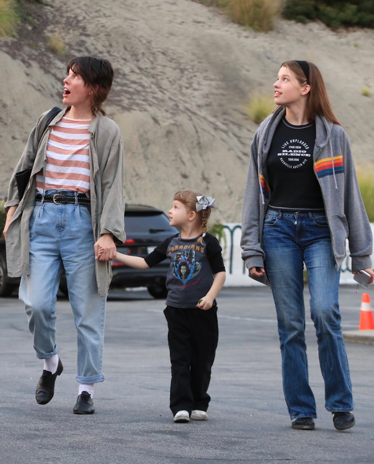 Cum a ajuns sa arate Milla Jovovich la 57 de ani 1