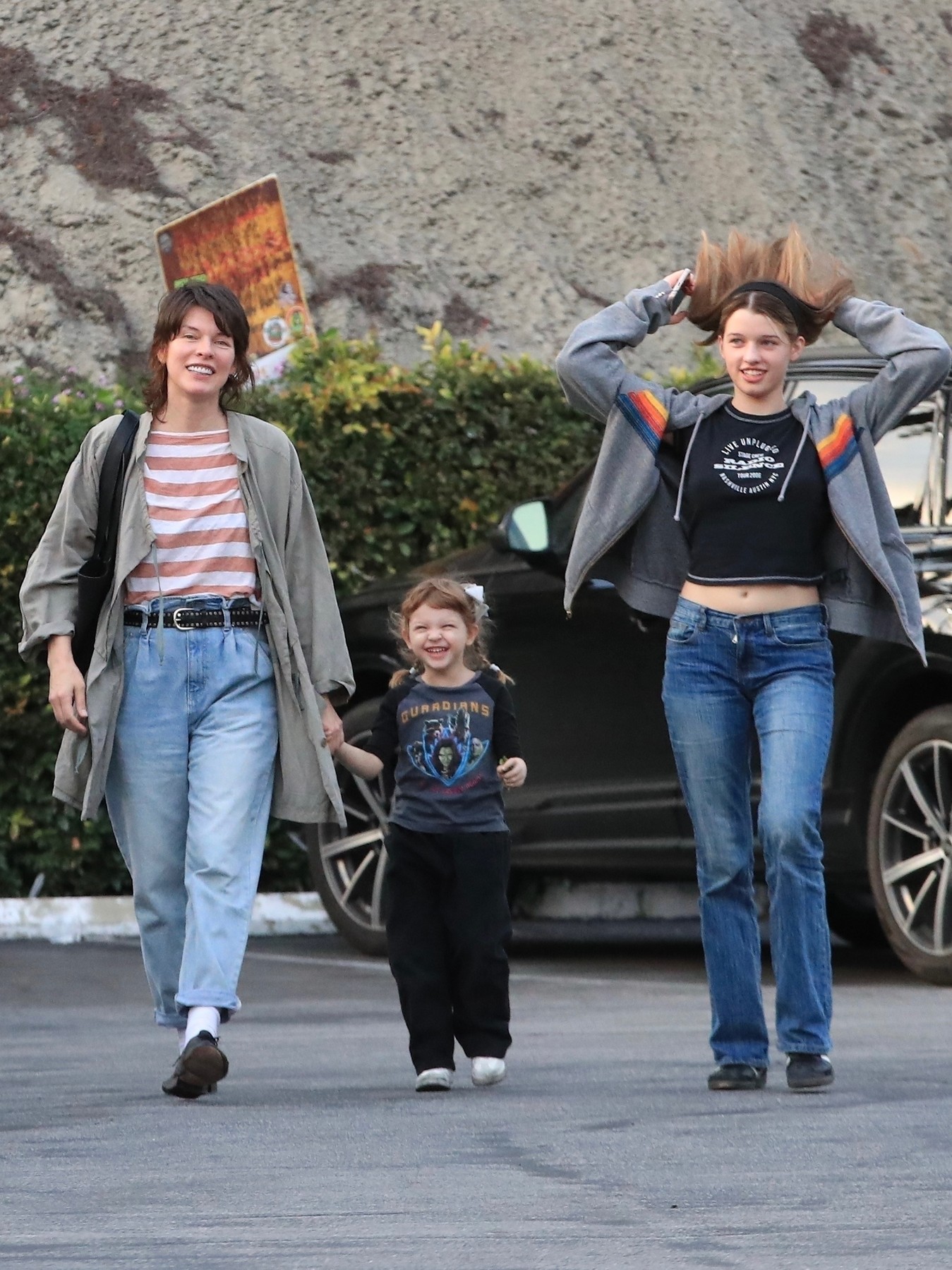 Cum a ajuns sa arate Milla Jovovich la 57 de ani 2