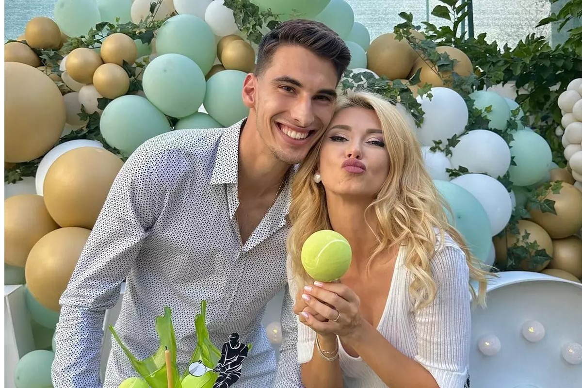 Cum a apărut Andreea Balan dupa ce s-a spus ca s-a casatorit in secret cu Victor Cornea
