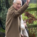 Regele Charles a salutat supușii