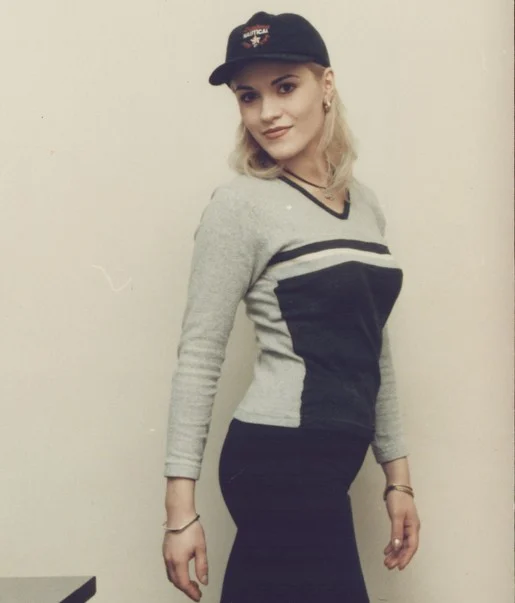 Cum arata Gabriela Firea in tinerete 12