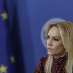 Cum arata Gabriela Firea in tinerete 20