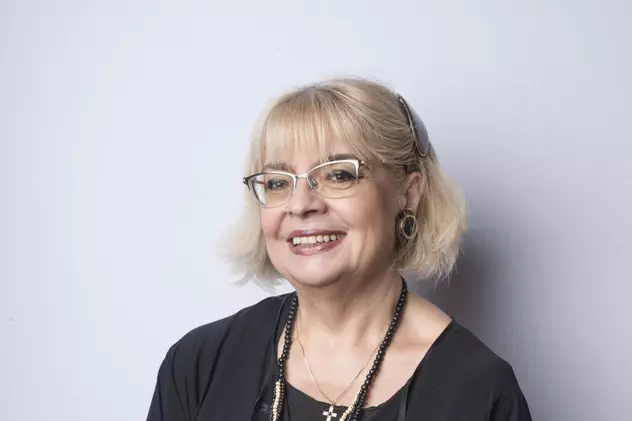 Cum arata Irina Margareta Nistor in tinerete 9