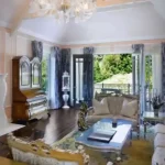 Cum arata casa in care locuiesc Monica Gabor si Mr. Pink in Los Angeles 14