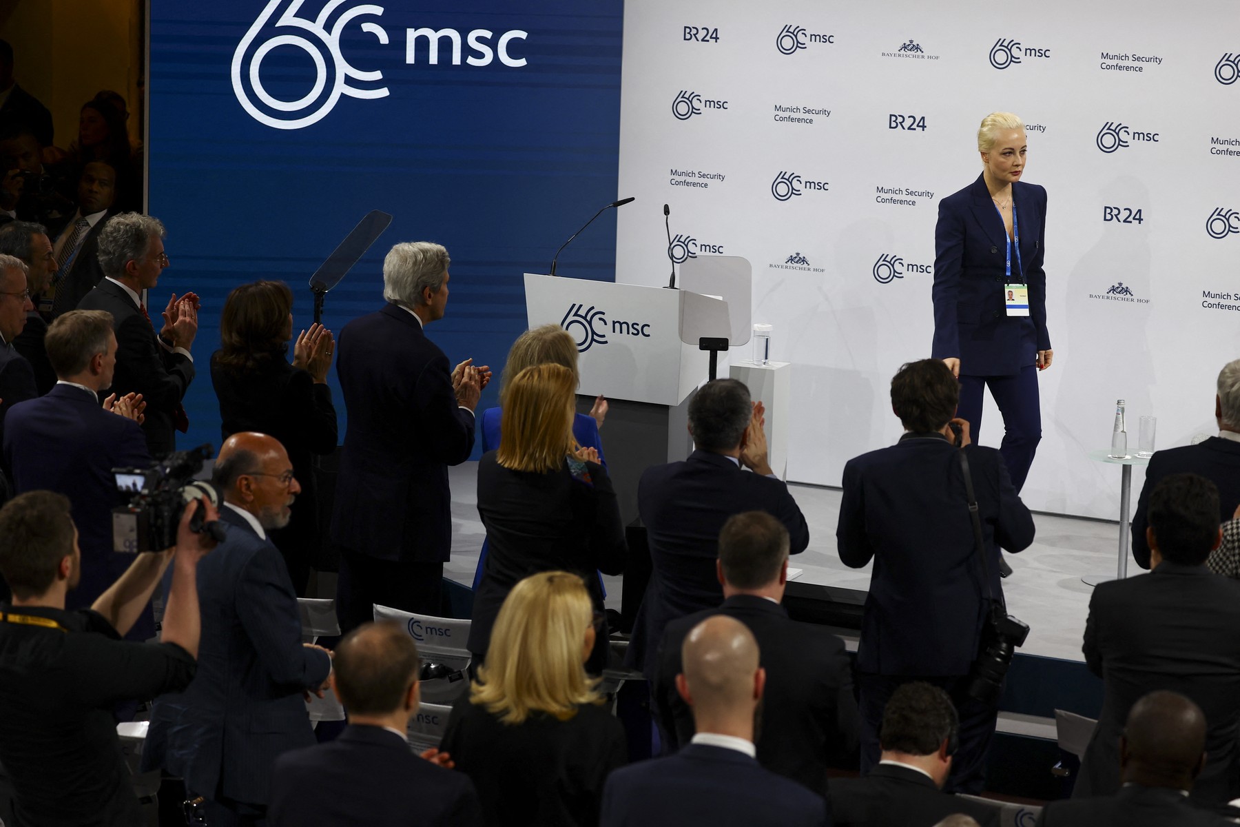 Cum arata si cu ce se ocupa Iulia Navalnaia, sotia lui Alexei Navalnii 8