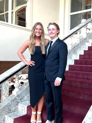 Cum arată singurul copil al Nadiei Comăneci. Dylan face furori la 17 ani, imagini rare cu el și iubita lui