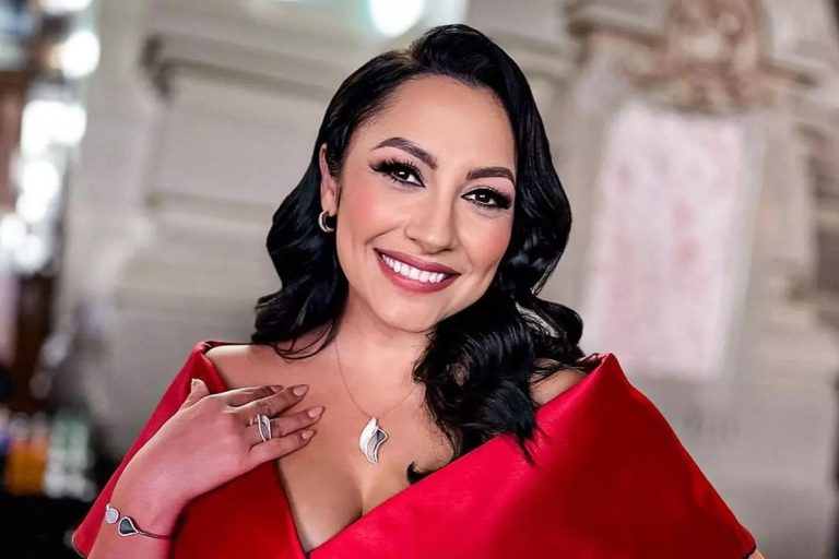 Cum s-a filmat Andra în Dubai, rar apare așa. Soția lui Cătălin Măruță, ținta glumelor pe internet