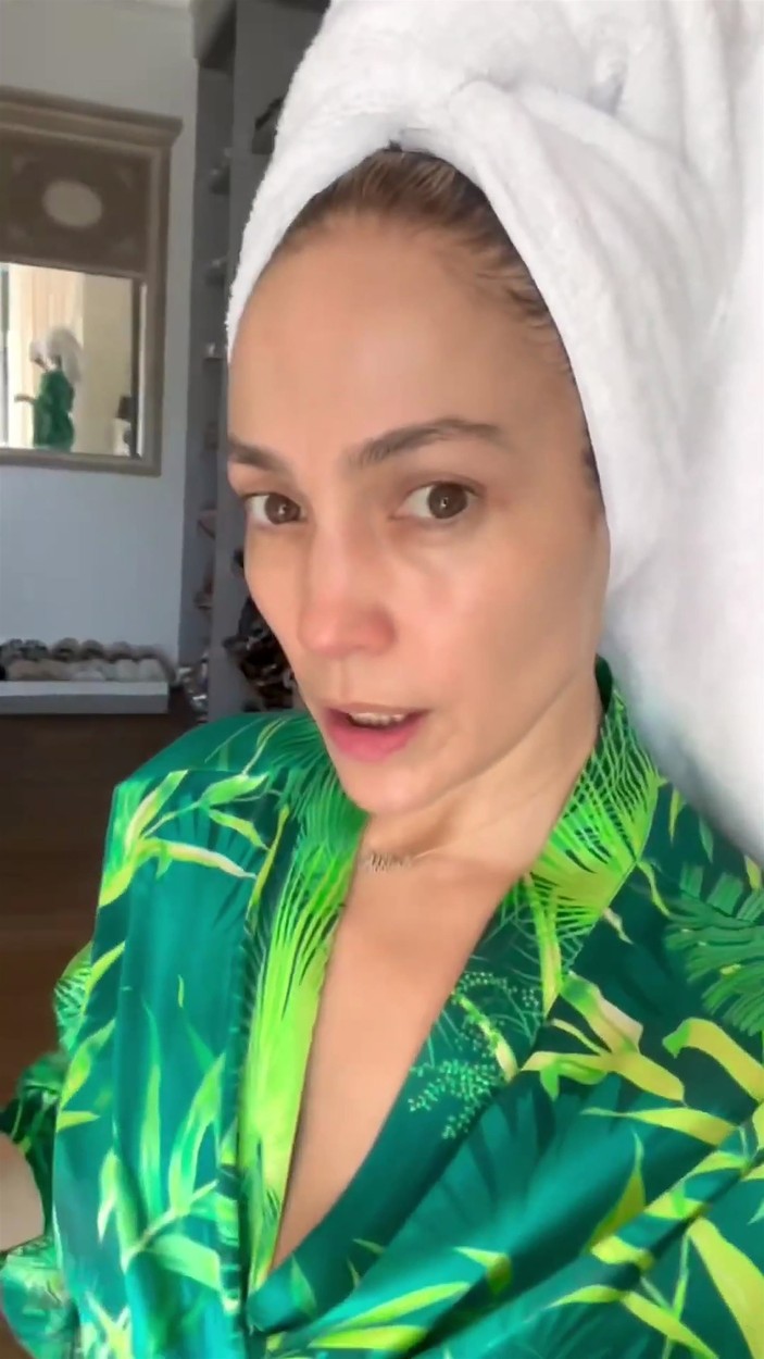 Cum sa te machiezi ca Jennifer Lopez 5