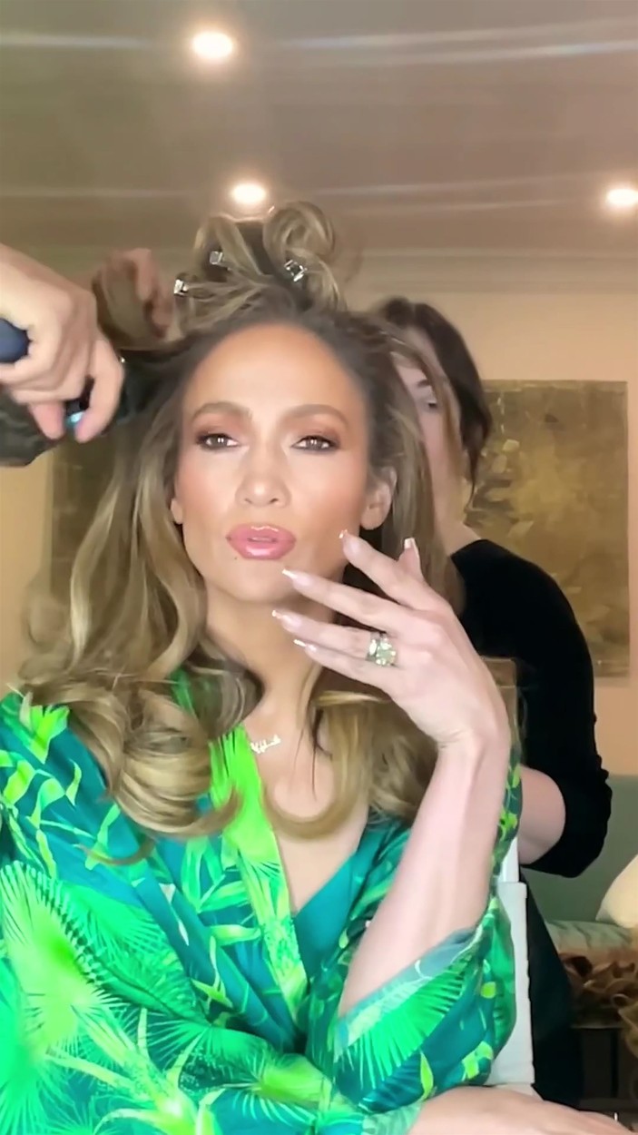 Cum sa te machiezi ca Jennifer Lopez 7